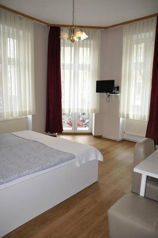 Arnes Hotel Відень Екстер'єр фото
